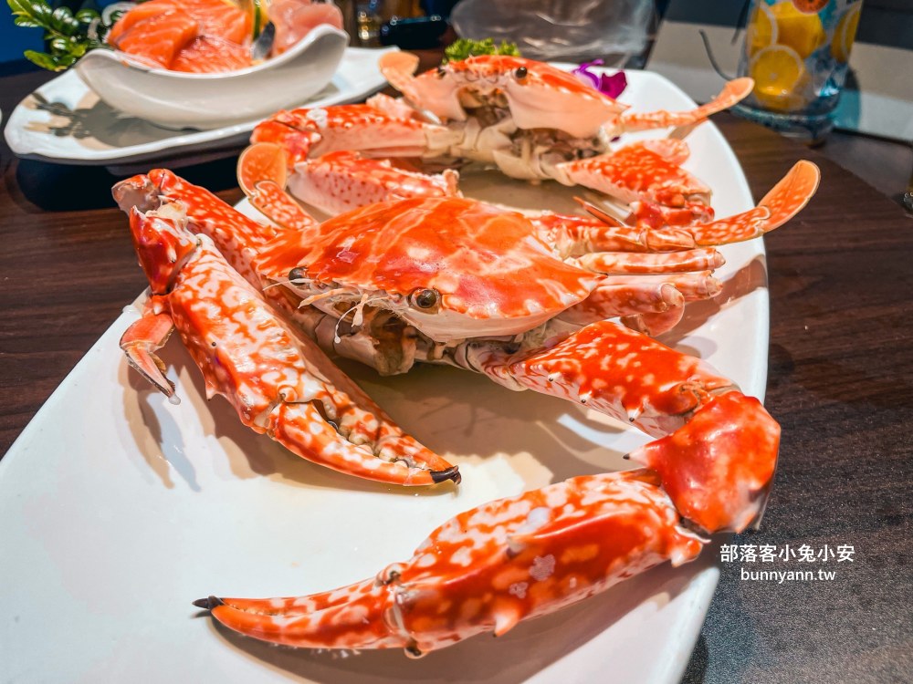 新北【漁山自家漁船平價海鮮】谷歌4.9顆星的評價很高的海鮮餐廳