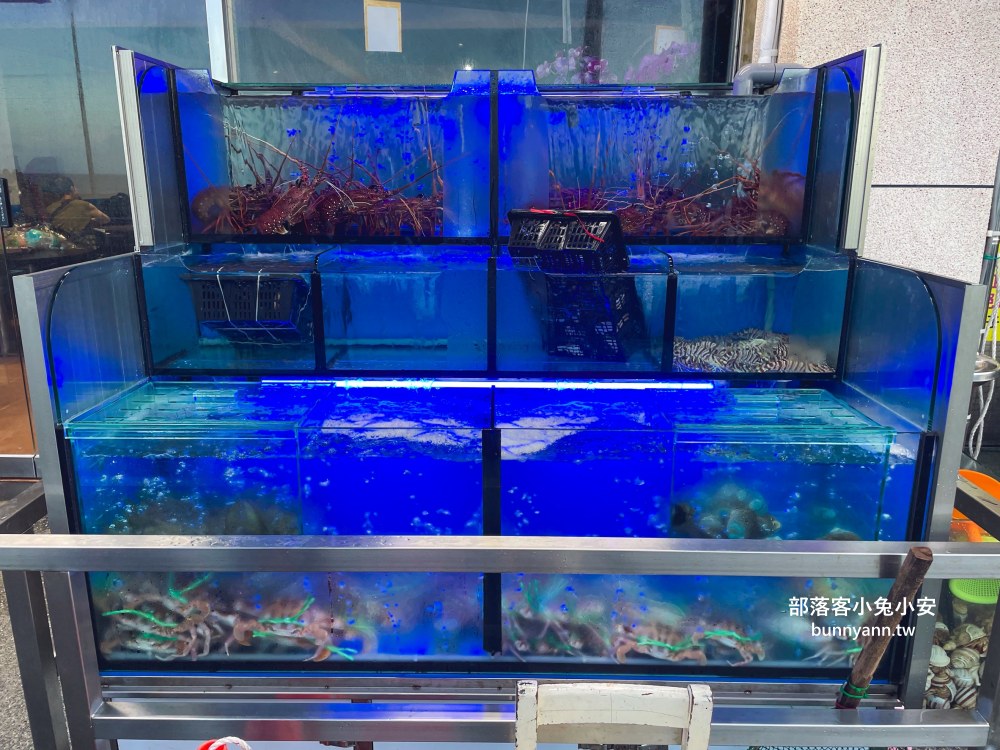 新北【漁山自家漁船平價海鮮】谷歌4.9顆星的評價很高的海鮮餐廳