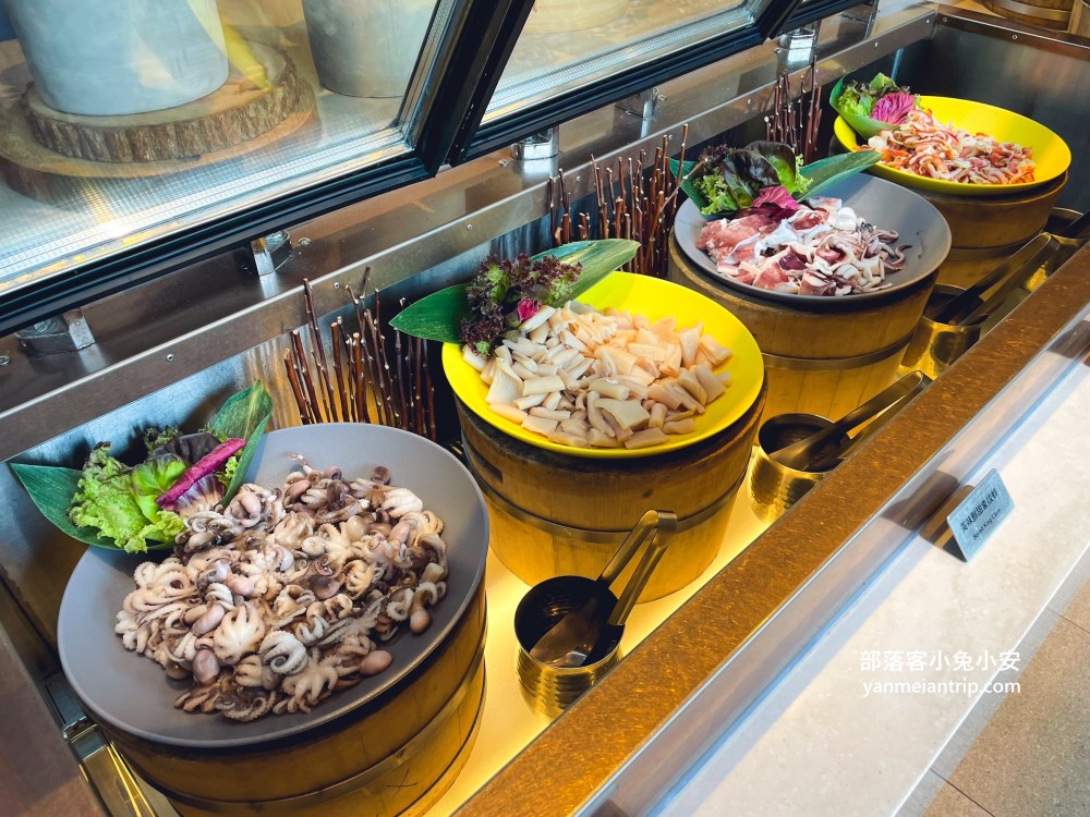 礁溪老爺自助餐｜雲天自助餐廳，超過五十種海鮮&熱菜隨你吃到飽