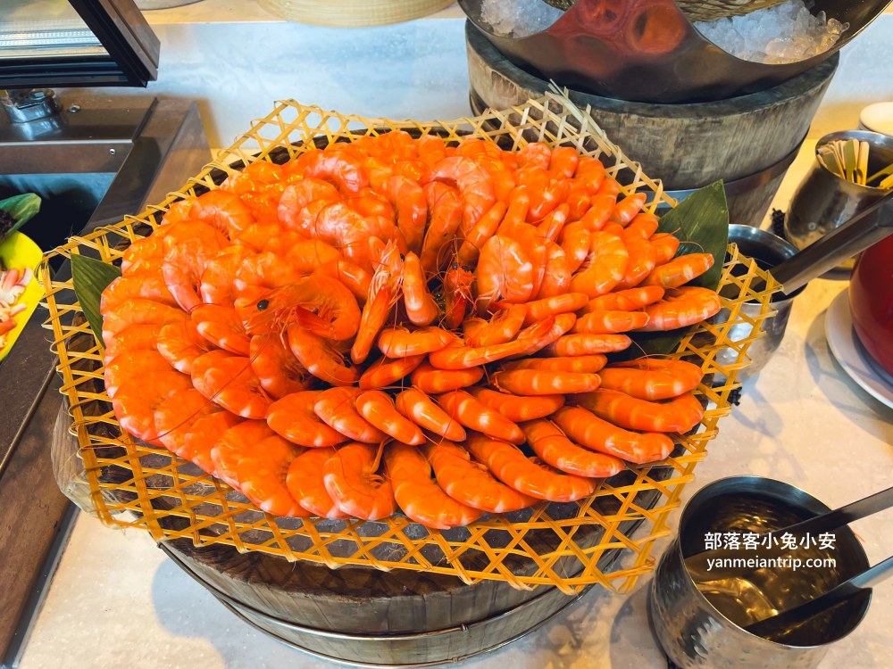 礁溪老爺自助餐｜雲天自助餐廳，超過五十種海鮮&熱菜隨你吃到飽