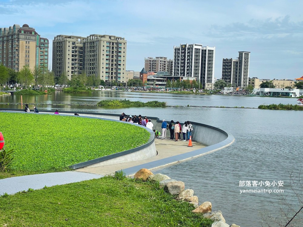 桃園【華興池生態埤塘公園】湖畔咖啡廳、滑索和天鵝船一次玩好玩滿