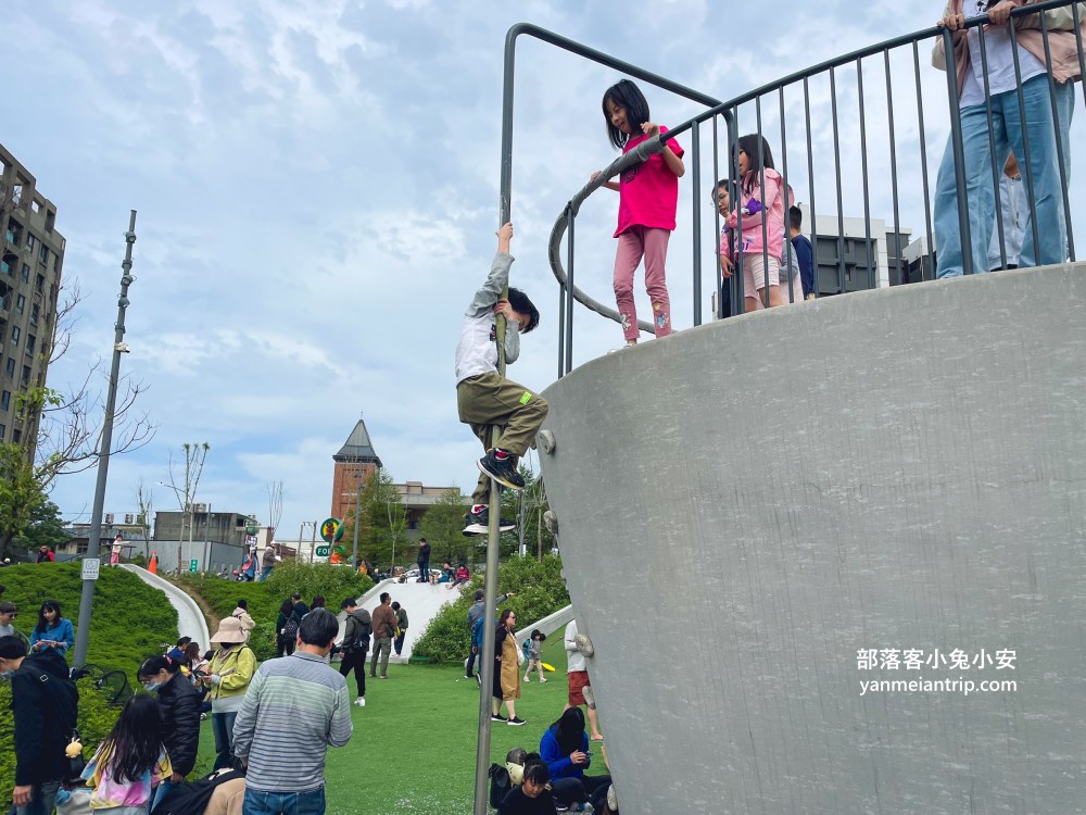 桃園【華興池生態埤塘公園】湖畔咖啡廳、滑索和天鵝船一次玩好玩滿