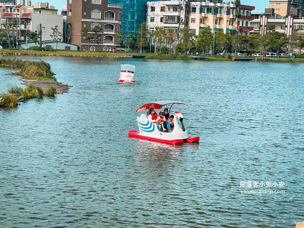 桃園【華興池生態埤塘公園】湖畔咖啡廳、滑索和天鵝船一次玩好玩滿