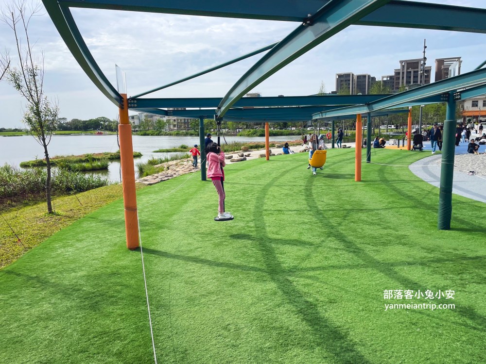 桃園【華興池生態埤塘公園】湖畔咖啡廳、滑索和天鵝船一次玩好玩滿
