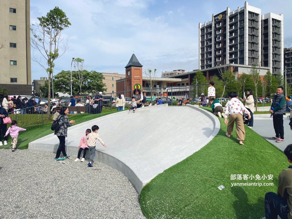 桃園【華興池生態埤塘公園】湖畔咖啡廳、滑索和天鵝船一次玩好玩滿