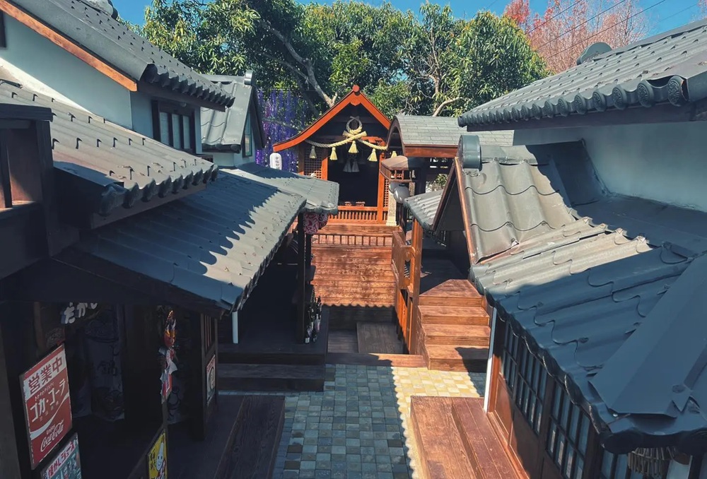 網站近期文章：苗栗【愛麗絲的天空攝影基地】美拍繽紛糖果屋、城堡和日式街等豐富元素。