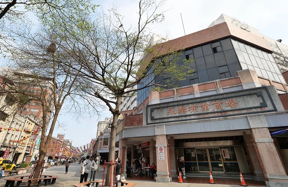 迪化街景點攻略｜霞海城隍廟、碼頭市集、大稻埕最美拍照點全收錄