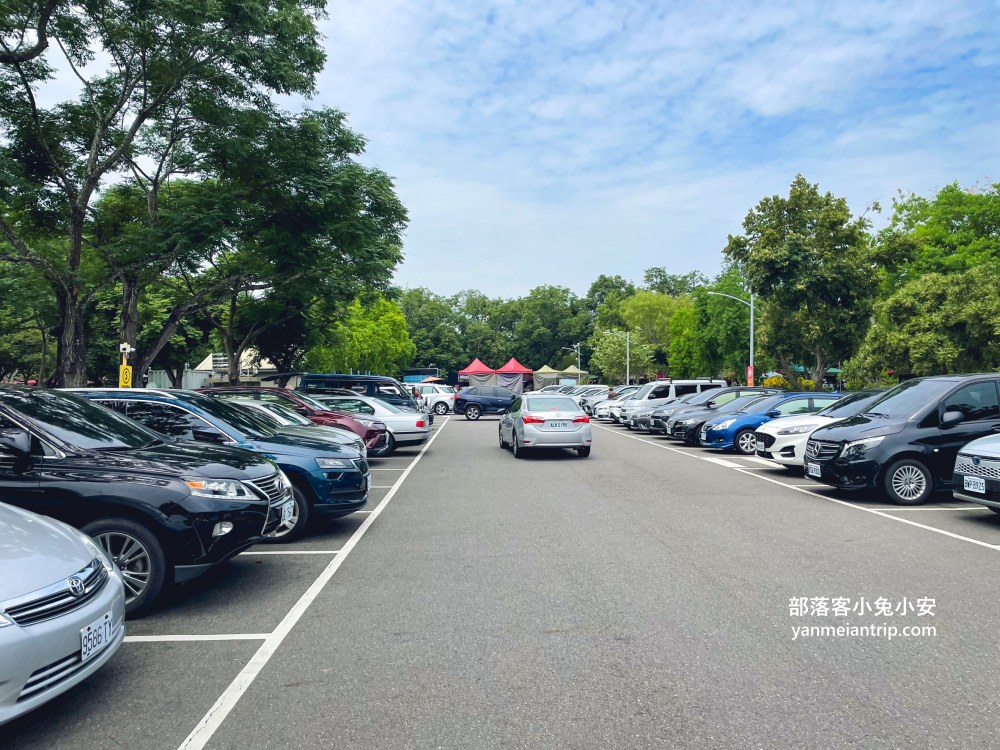 雲林【古坑綠色隧道】24小時開放的自行車道，市集、小吃、樂園每樣都好玩!