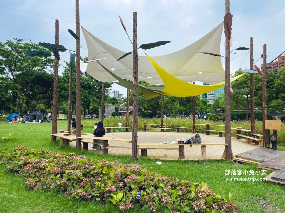 台北市【大安森林公園】來回不用半小時，輕鬆賞湖泊美景與親子遊戲區