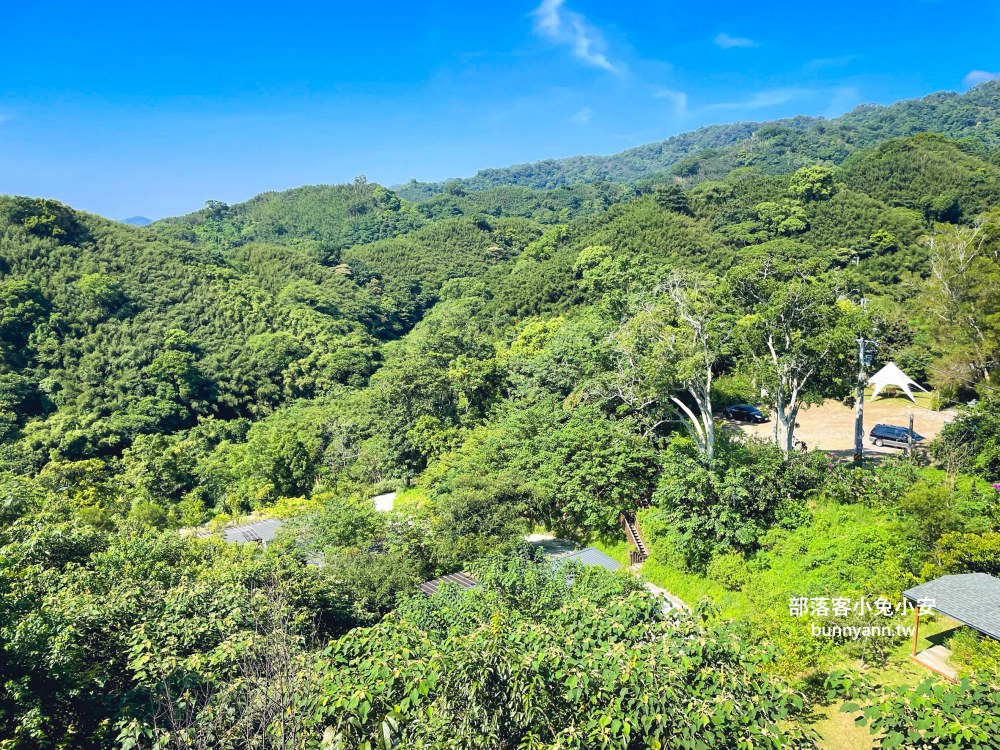 苗栗【紫鳶山城覓境莊園】能發現唯美的竹林步道、苗栗版抹茶山和歐洲小屋等豐富元素