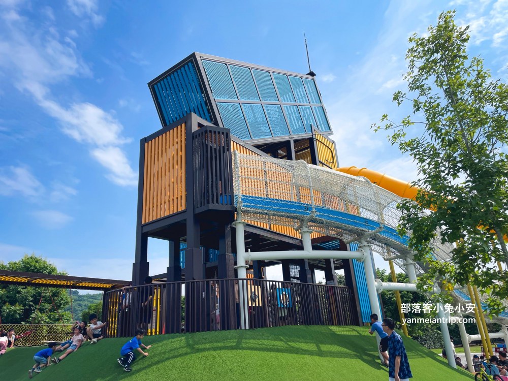 南投草屯兒童樂園｜有遮陽跟停車場的戶外親子遊戲區