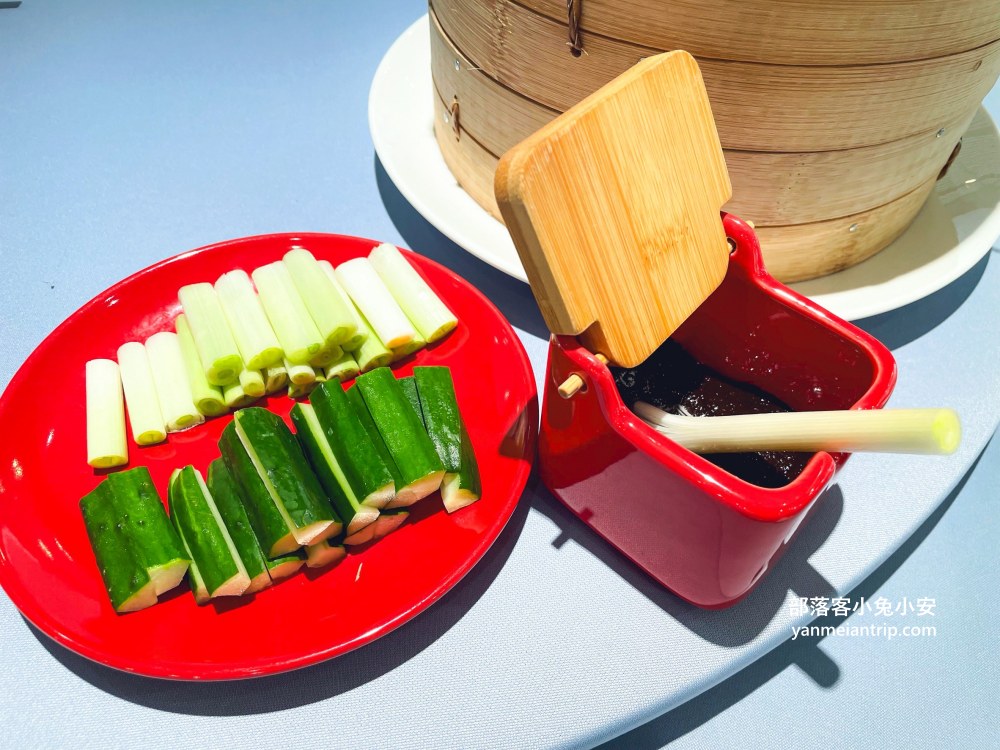 台北中山區美食「長春亰華海鮮餐廳」烤鴨老字號名店，合菜料理也很頂級