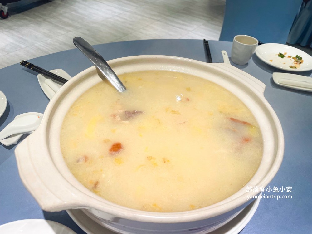 台北中山區美食「長春亰華海鮮餐廳」烤鴨老字號名店，合菜料理也很頂級