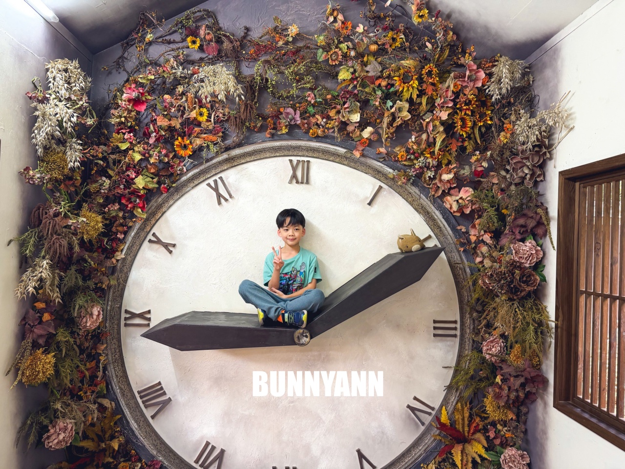 苗栗【愛麗絲的天空攝影基地】美拍繽紛糖果屋、城堡和日式街等豐富元素。