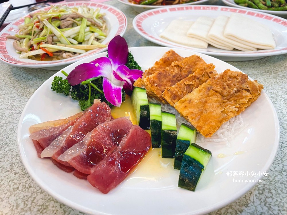 台北【天然臺湘菜館】70年湘菜老店，砂鍋獅子頭、脆皮乳豬每樣都好吃