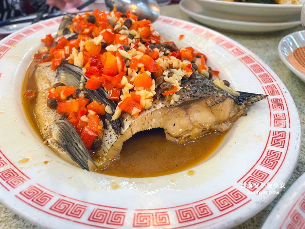台北【天然臺湘菜館】70年湘菜老店，砂鍋獅子頭、脆皮乳豬每樣都好吃