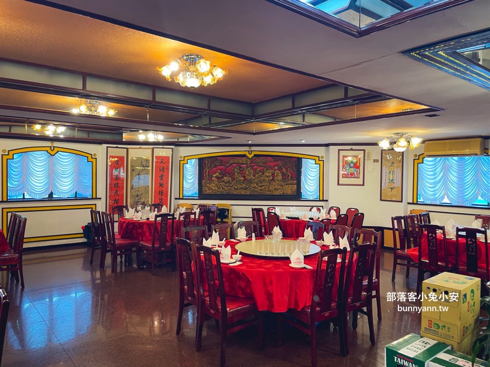 台北【天然臺湘菜館】70年湘菜老店，砂鍋獅子頭、脆皮乳豬每樣都好吃