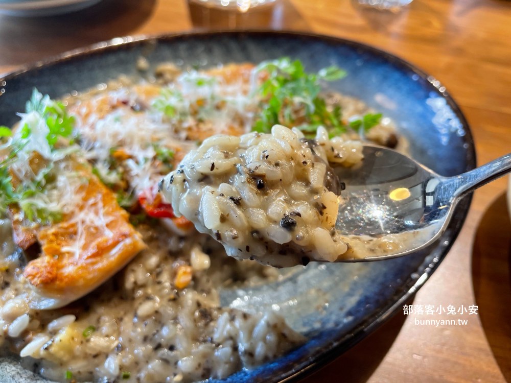 HaoHaoKaffe｜羅東的質感咖啡廳，燉飯、麵包和飲料每樣都好吃