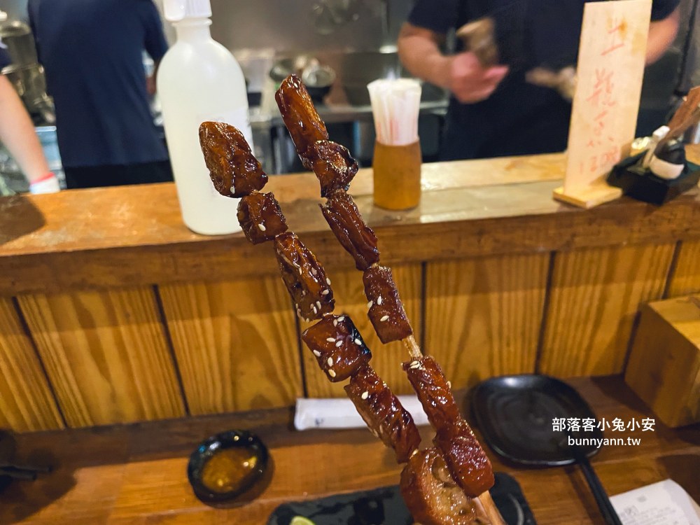 基隆【擇食居酒屋】巷弄內日式料理店，握壽司和烤雞翅每樣都好吃