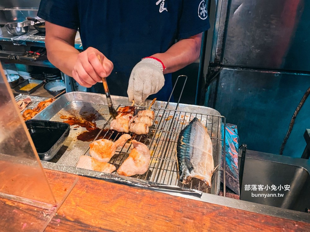 基隆【擇食居酒屋】巷弄內日式料理店，握壽司和烤雞翅每樣都好吃