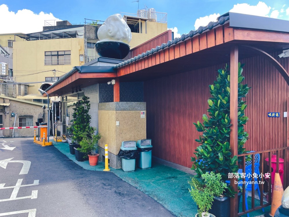 苗栗【江技舊記】代代相傳老字號名店，餛飩、水晶餃和湯麵每樣都好吃