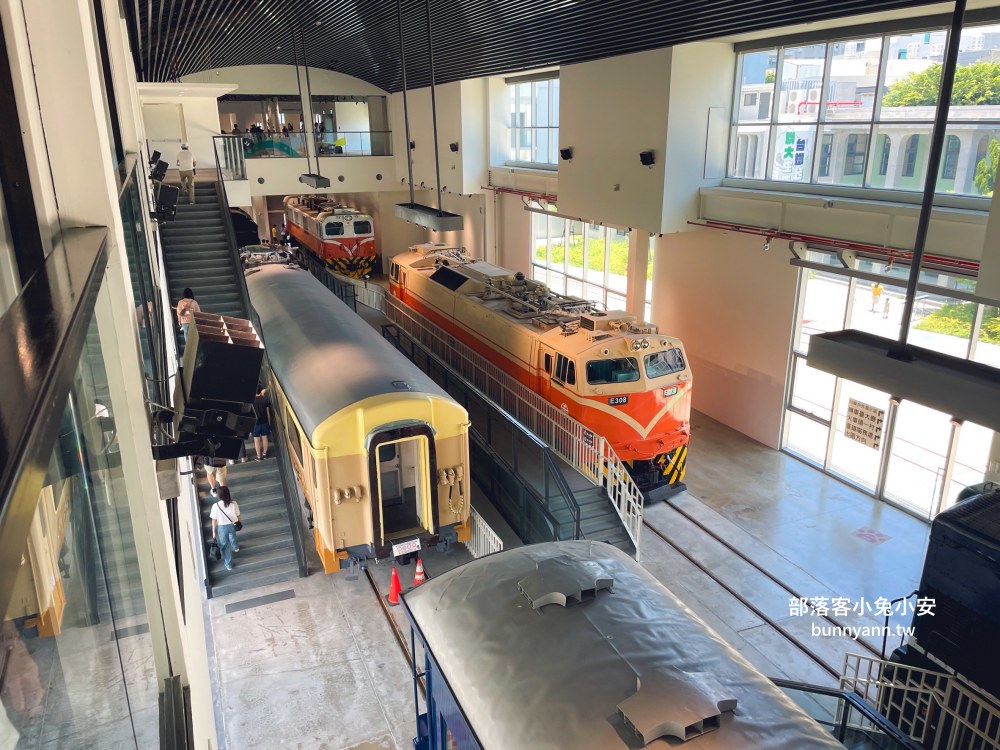苗栗【苗栗火車頭園區】火車展館、搭小火車和貓咪館每項都好玩