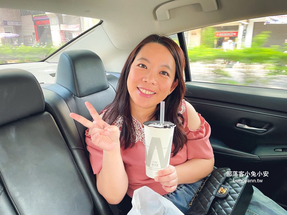 台中海線飲料名店(華得來沙鹿店)，芒果綠茶、芝麻珍珠鮮奶茶和翡翠檸檬每杯都好喝