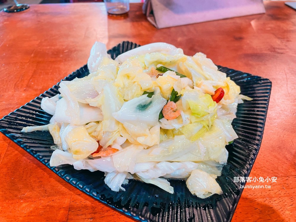 新北【萬里古早風味甕仔雞】星期四沒開的烤雞餐廳，甕仔雞和生魚片都好吃