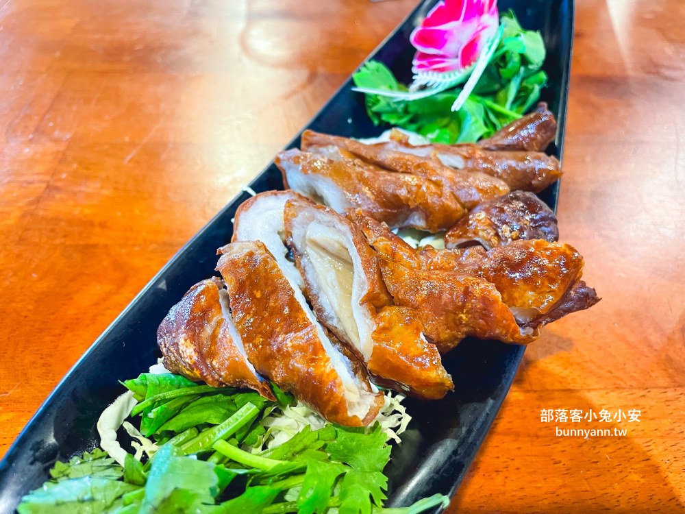 新北【萬里古早風味甕仔雞】星期四沒開的烤雞餐廳，甕仔雞和生魚片都好吃