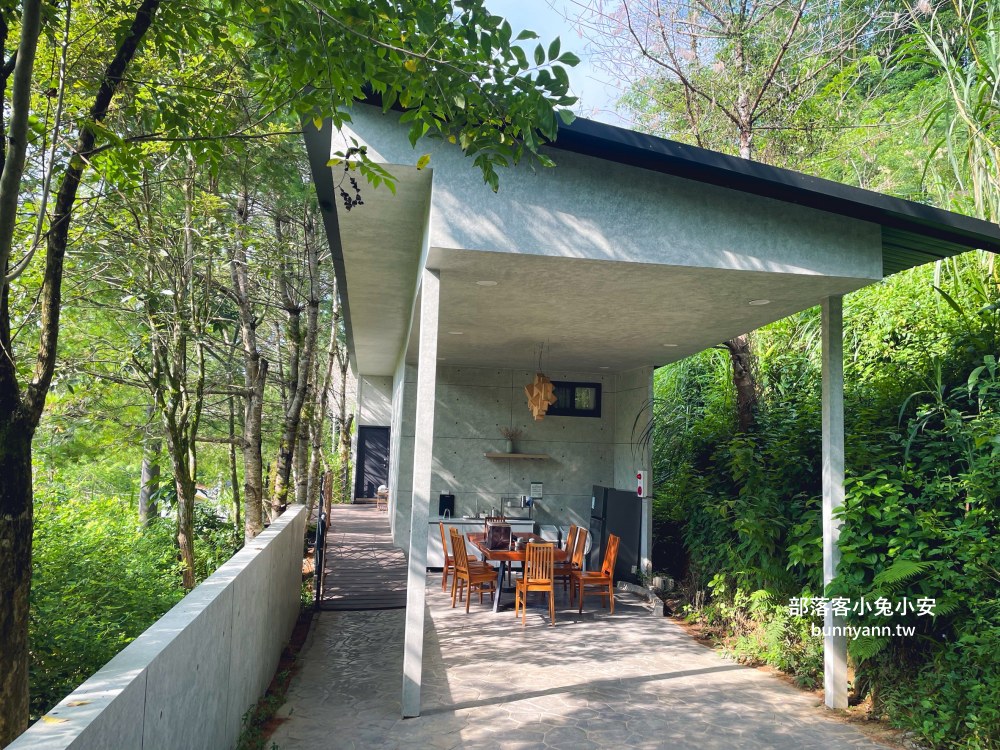 2025【葉子祕境】南投埔里森林系Villa，有大片草皮與戲水區，貼近大自然好地方