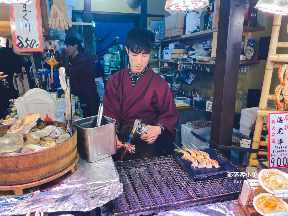 京都錦市場美食爆吃攻略｜和牛串、海鮮、炸物像極碧砂漁港，價格卻讓人喊盤子！