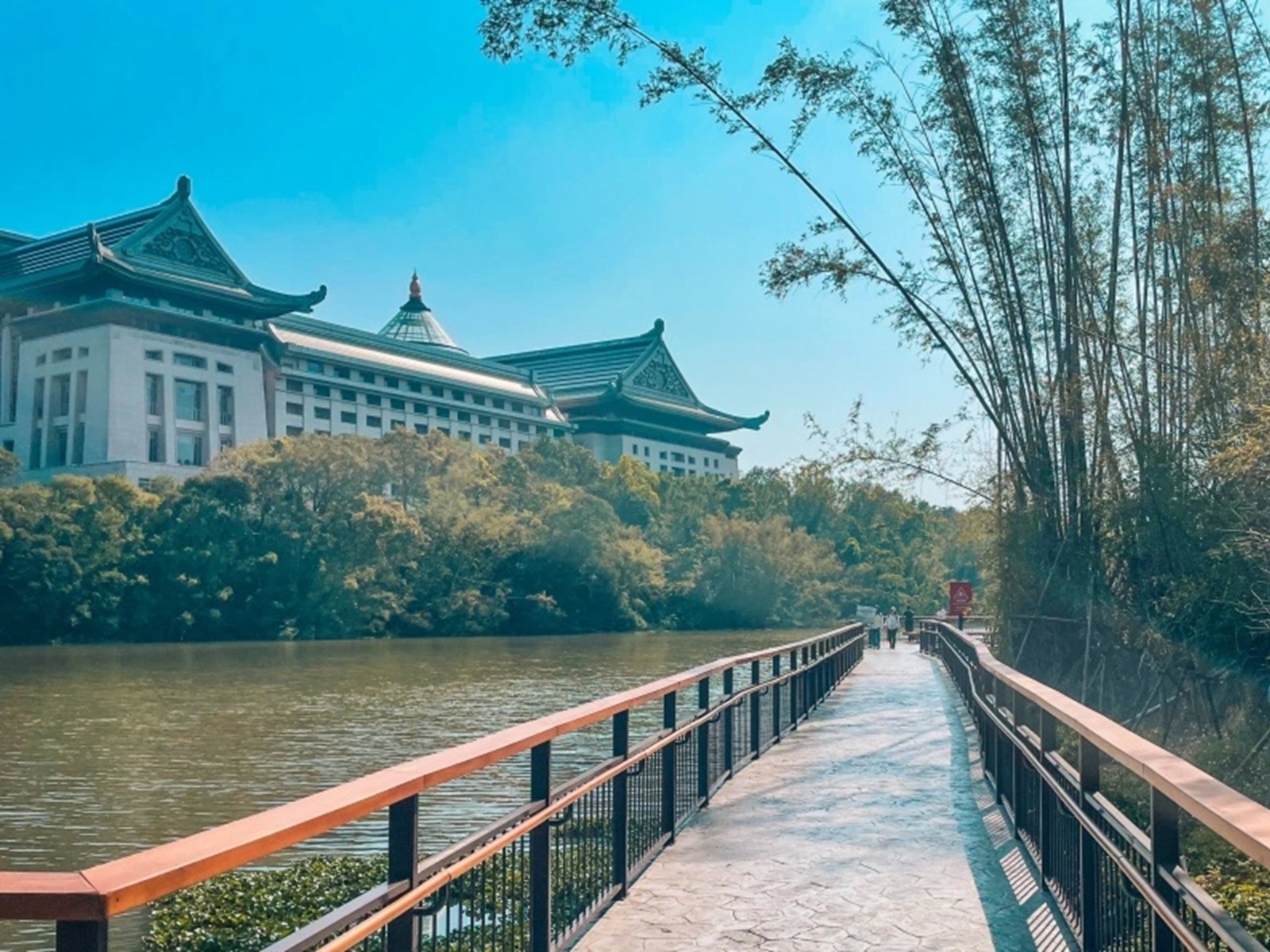 峨眉湖環湖步道