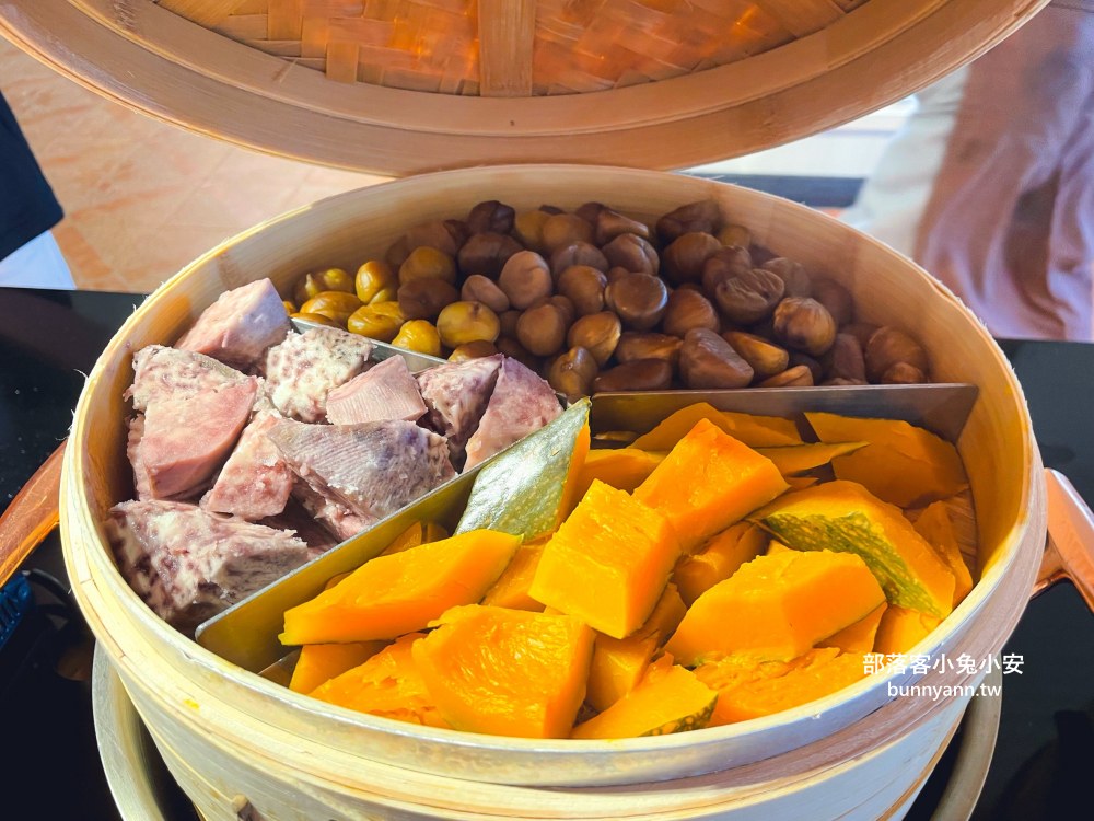 屏東【墾丁凱薩自助晚餐】百道料理吃到飽餐廳，海鮮和熱炒每樣都好吃