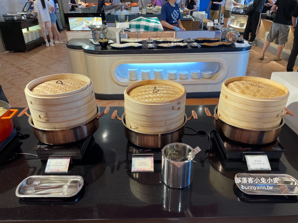 屏東【墾丁凱薩自助晚餐】百道料理吃到飽餐廳，海鮮和熱炒每樣都好吃