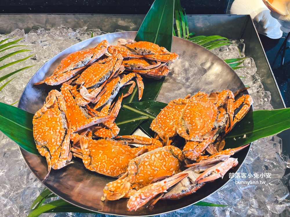 屏東【墾丁凱薩自助晚餐】百道料理吃到飽餐廳，海鮮和熱炒每樣都好吃