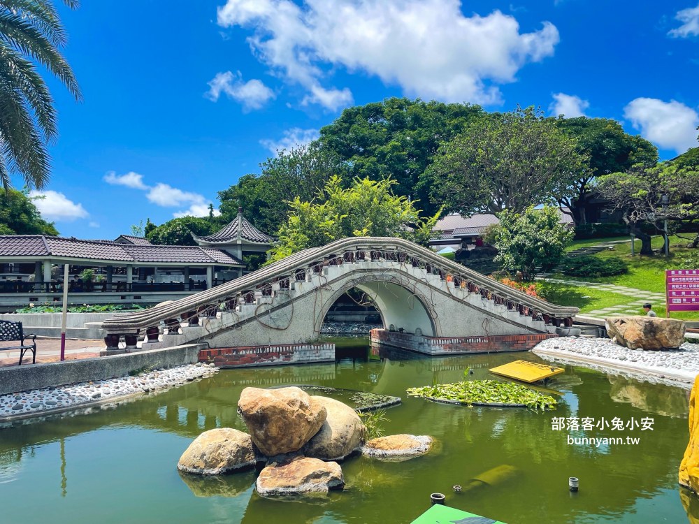 清水區【臺中市港區藝術中心】免門票暢遊常態展覽館