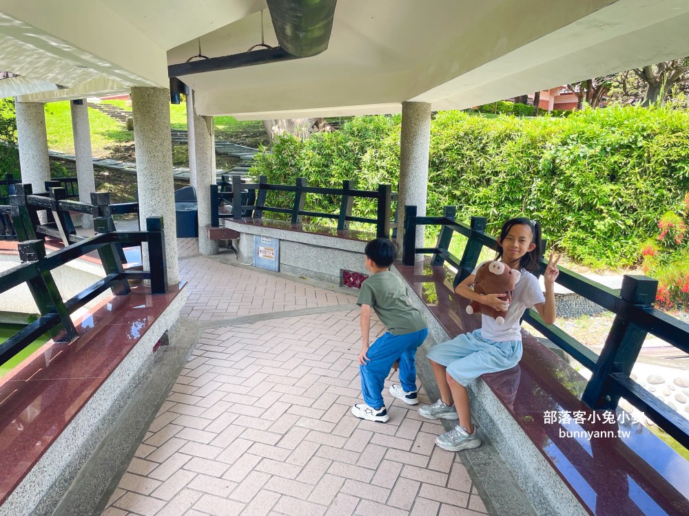 清水區【臺中市港區藝術中心】免門票暢遊常態展覽館