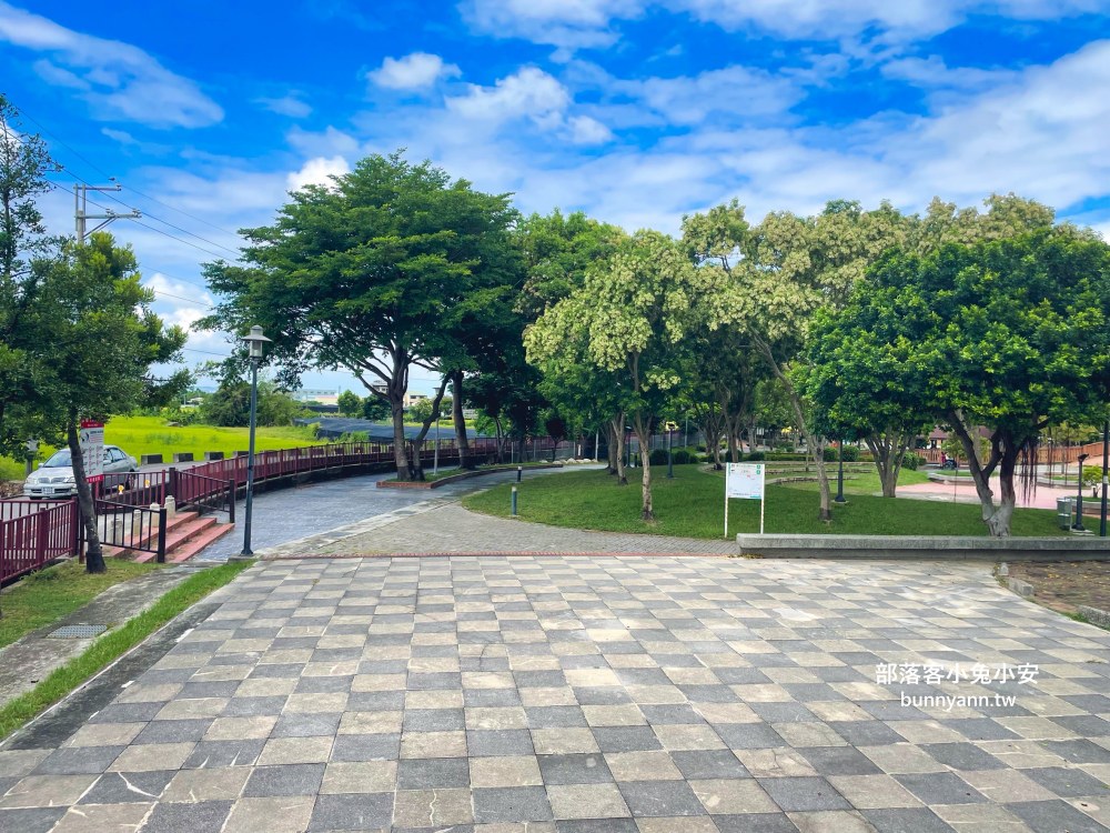 台中【后里四號公園】在地人才知道的秘境池畔小花園