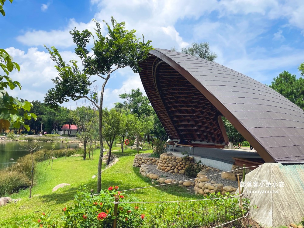 桃園【大湳森林公園】在地人才知道的秘境池畔後花園