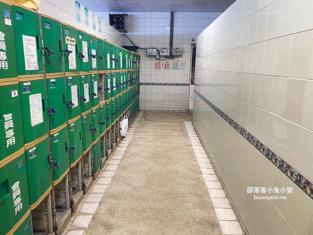 桃園玩水推薦「陽光大溪地游泳池」超強滑水道與室內戲水池