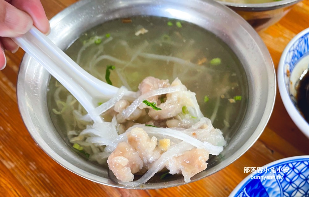 梧棲【天使光環米糕】老字號米糕店，米糕和清湯肉羹每樣都好吃