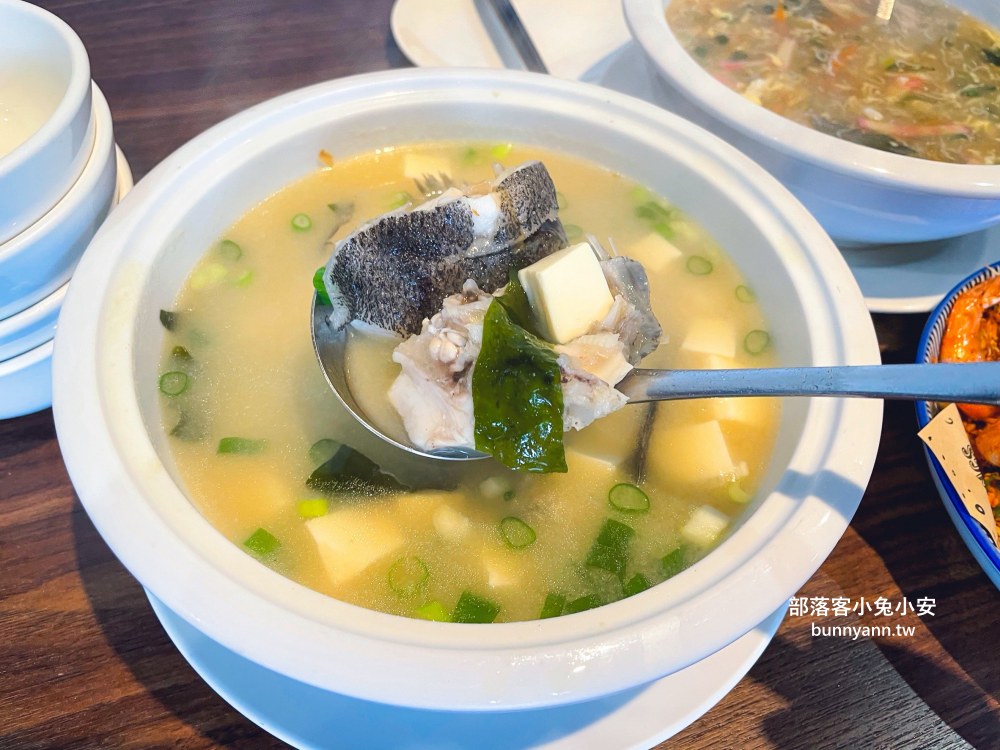 宜蘭【小豪海鮮】不起眼鐵皮屋，卻是平價又新鮮海產店