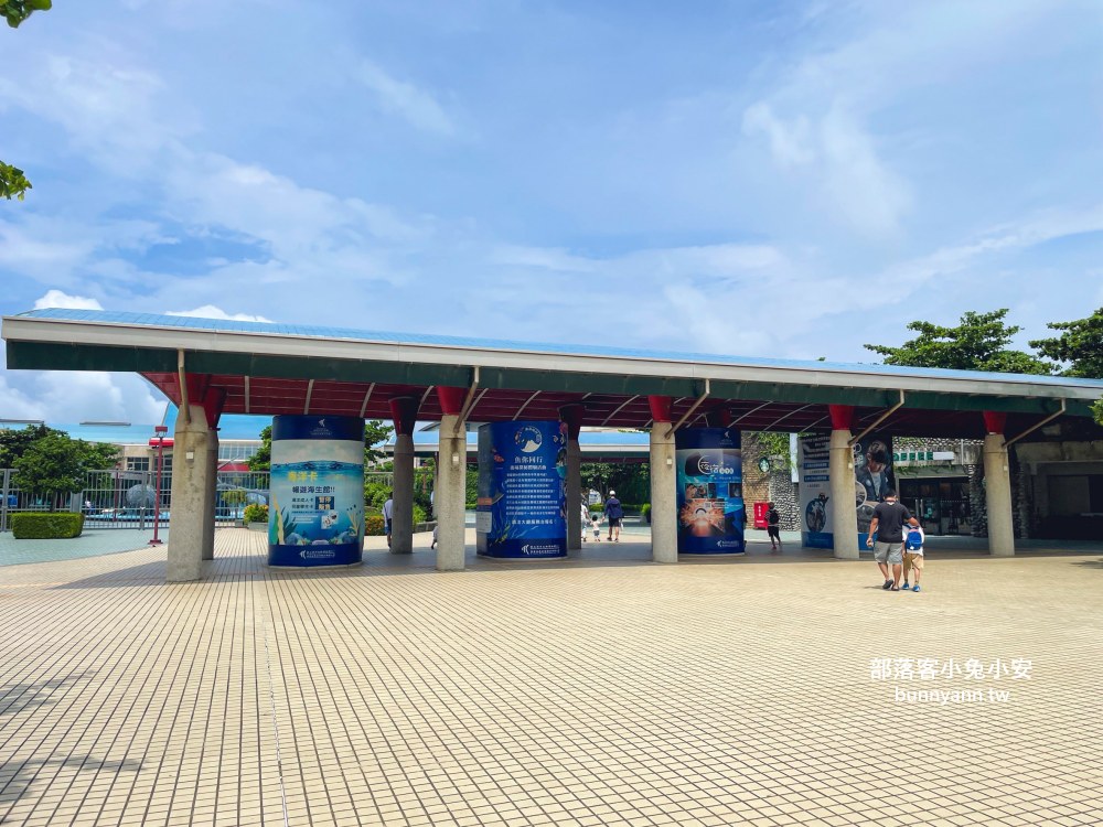 【國立海洋生物博物館】屏東海生館，進走海底龍宮欣賞鯊魚、魟魚、各種魚全飽覽