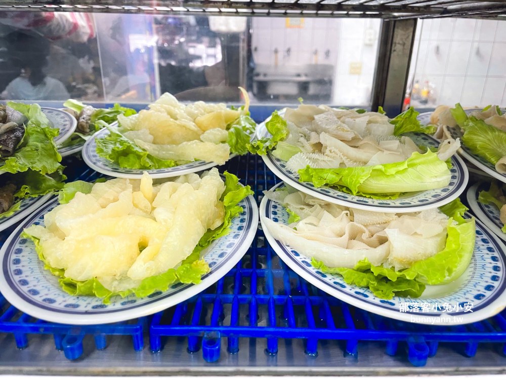 西門町【曾德自助火鍋城】60年老字號石頭火鍋專賣店