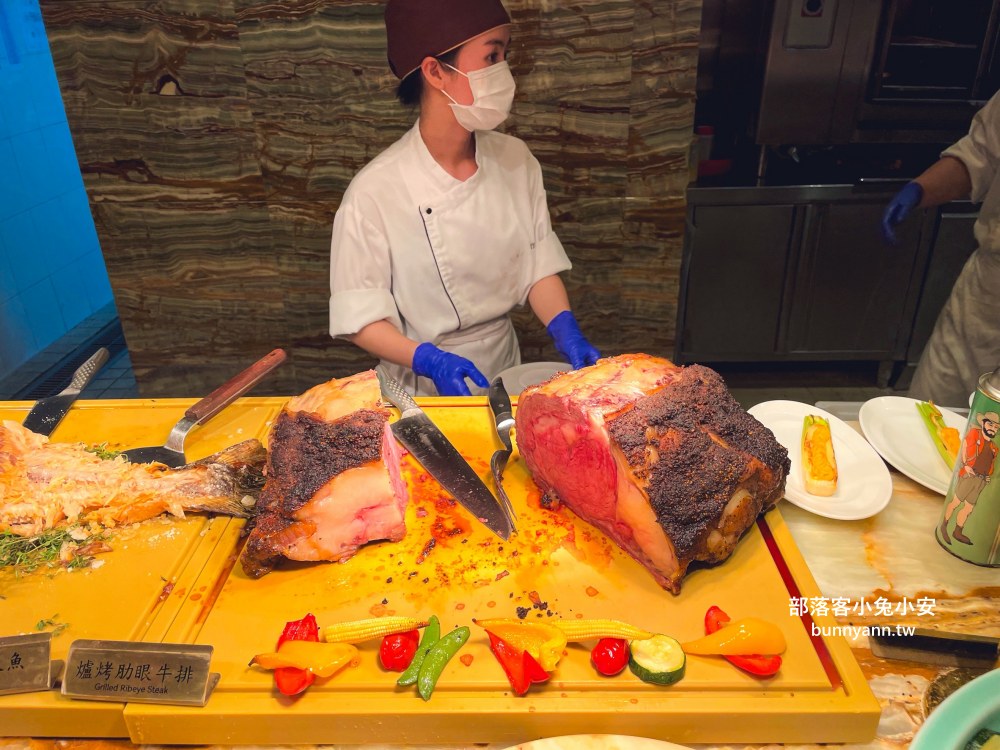 台中「林酒店森林百匯」超過五十種料理自助餐檯吃到飽