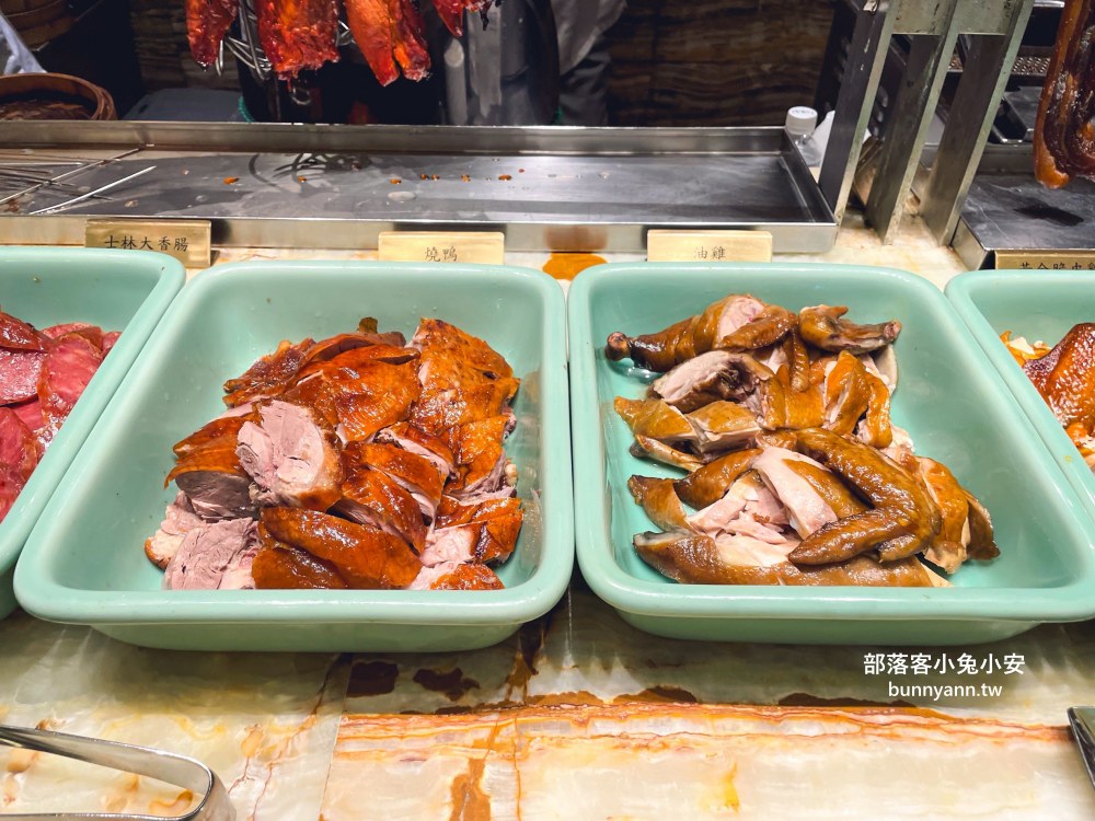 台中「林酒店森林百匯」超過五十種料理自助餐檯吃到飽