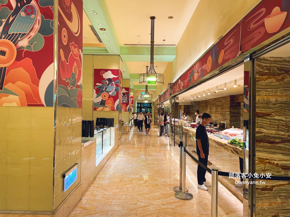 台中「林酒店森林百匯」超過五十種料理自助餐檯吃到飽