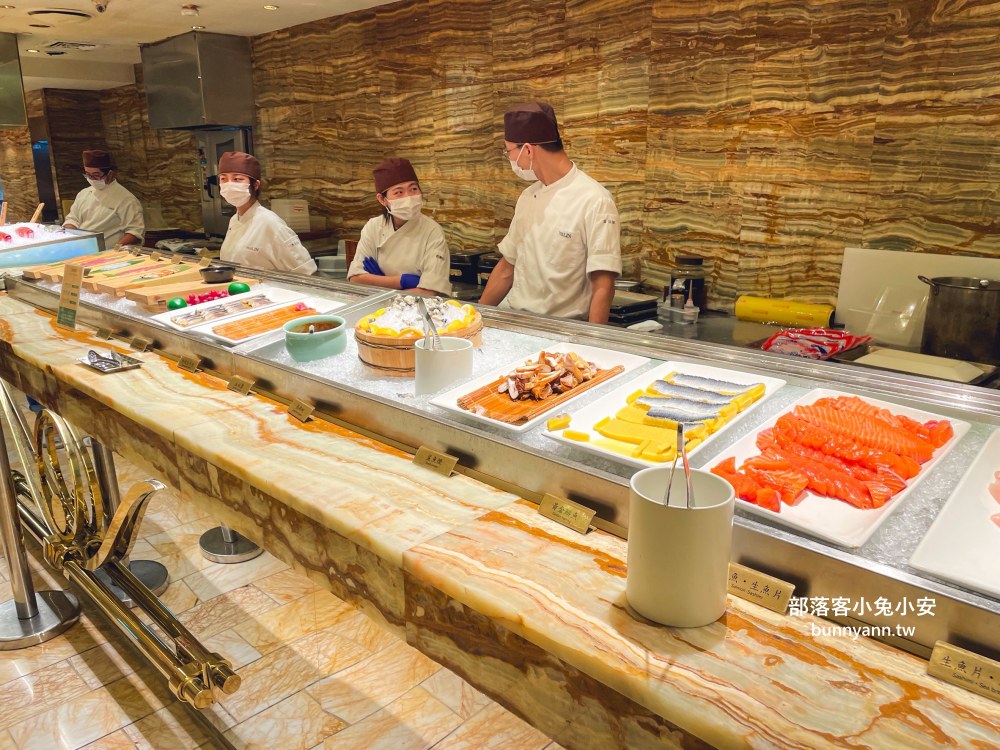 台中「林酒店森林百匯」超過五十種料理自助餐檯吃到飽