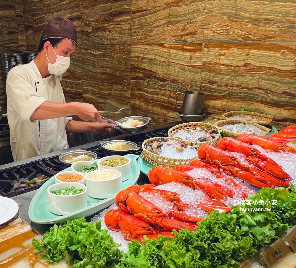 台中「林酒店森林百匯」超過五十種料理自助餐檯吃到飽