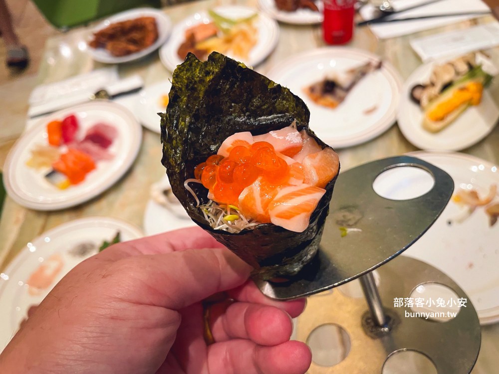 台中「林酒店森林百匯」超過五十種料理自助餐檯吃到飽